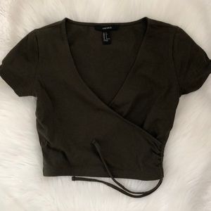 Comfortable semi cropped shirt